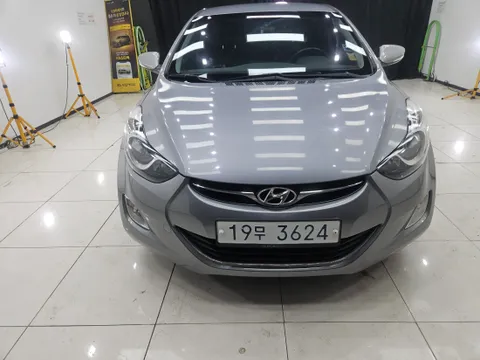 Hyundai Elantra (Avante)