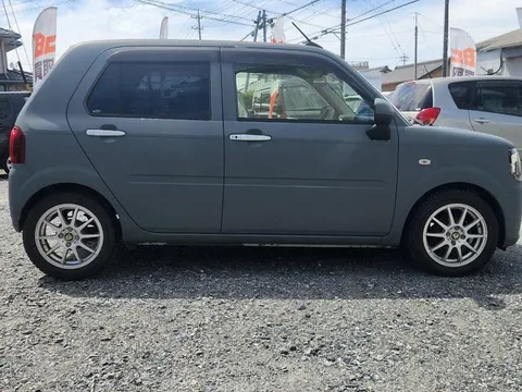 Daihatsu Mira Tocot