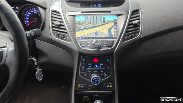 Hyundai Elantra (Avante)