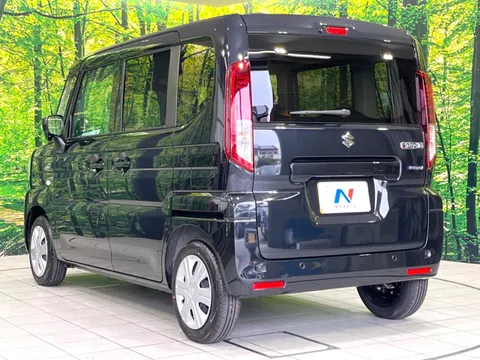 Suzuki Spacia