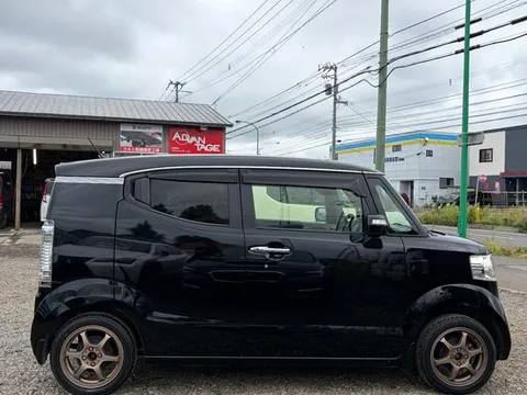 Honda N-BOX Slash