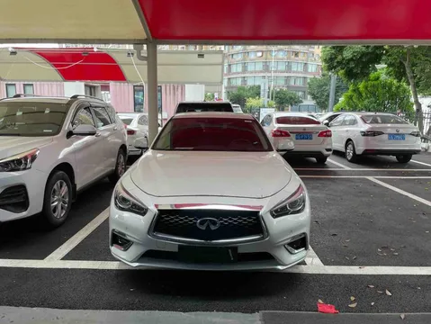 Infiniti Q50L