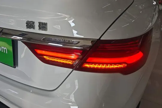 Geely Binray