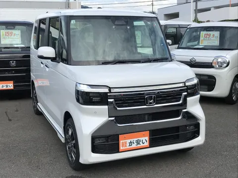 Honda N-BOX Custom