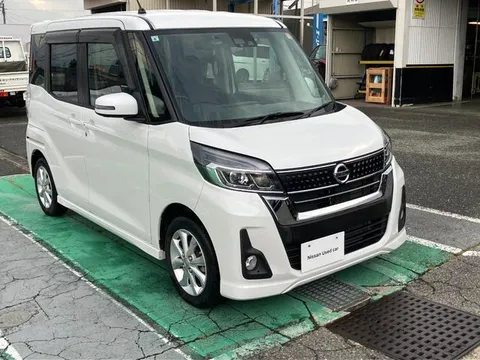 Nissan Dayz Roox