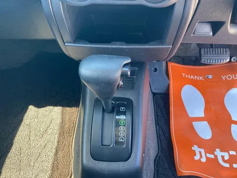 Nissan KIX