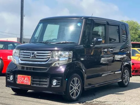 Honda N-BOX Custom
