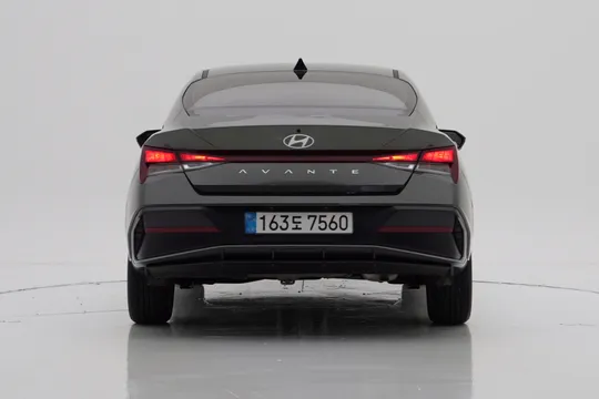 Hyundai Elantra (Avante)