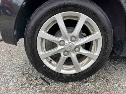 Toyota Pixis Mega