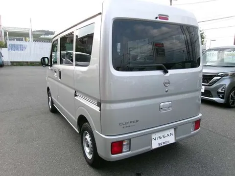 Nissan Clipper