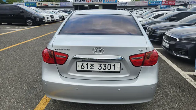 Hyundai Elantra (Avante)