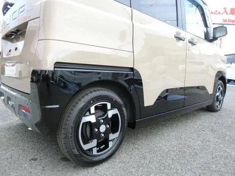Mitsubishi Delica Mini