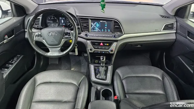 Hyundai Elantra (Avante)