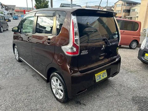 Mitsubishi eK Custom
