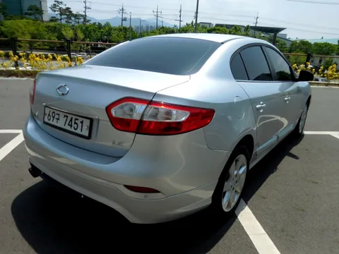 Renault SM3