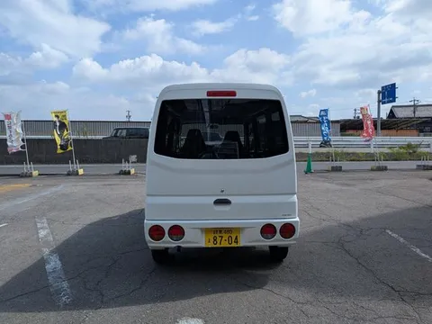 Mitsubishi Minicab Van