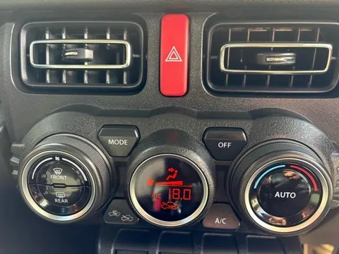 Suzuki Jimny Sierra