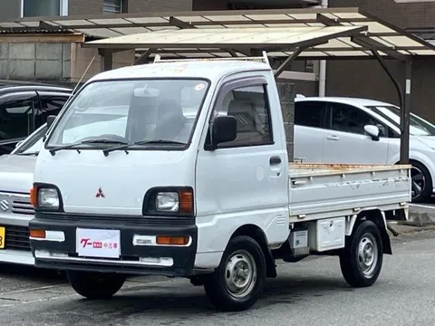 Mitsubishi Minicab Truck