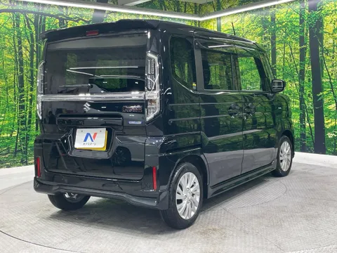 Suzuki Spacia Custom