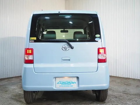 Toyota Pixis Space