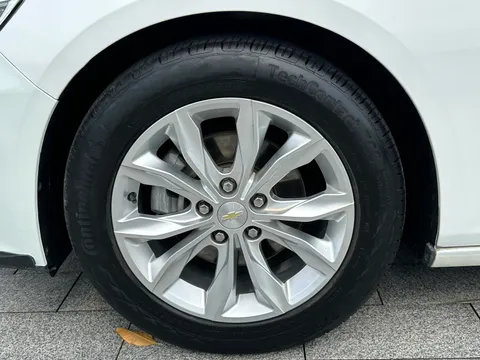 Chevrolet Malibu XL