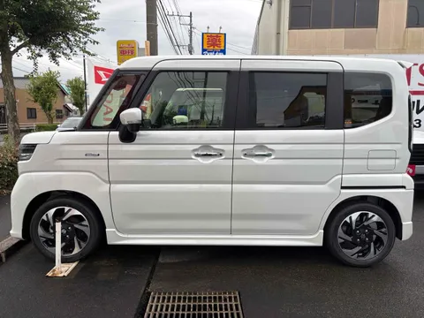 Suzuki Spacia Custom