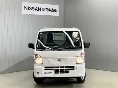 Nissan Clipper Truck