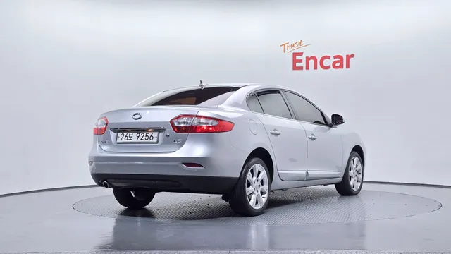 Renault SM3