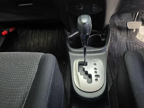 Toyota Yaris (Vitz)