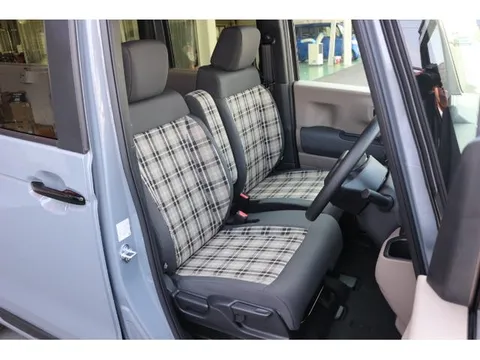 Honda N-BOX Joy