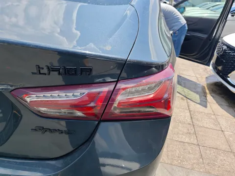 Chevrolet Malibu XL