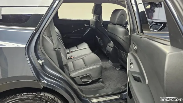 Hyundai Grand Santa Fe (Maxcruz)