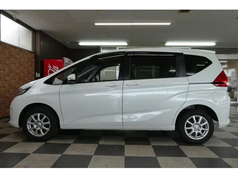 Honda Freed Plus