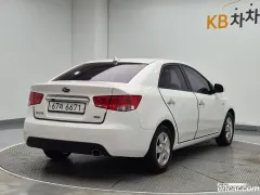 Kia Cerato (Forte)
