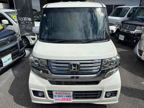 Honda N-BOX Plus Custom