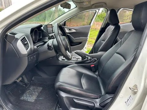 Mazda Mazda3