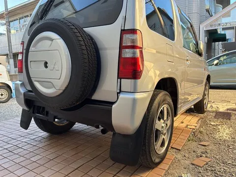 Mitsubishi Pajero Mini