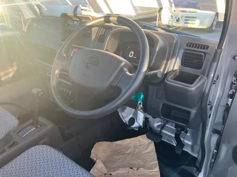 Nissan Clipper Truck