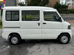Mitsubishi Minicab Van