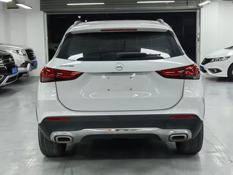 Mercedes-Benz Mercedes-Benz GLA