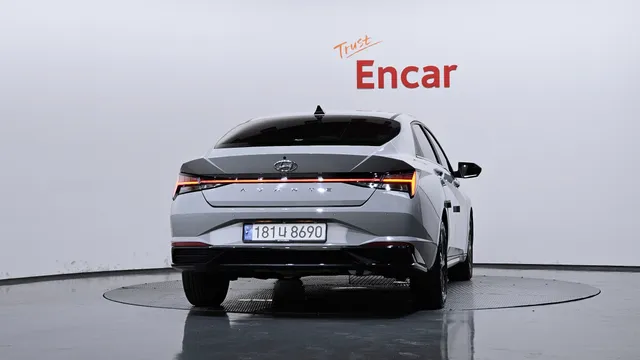 Hyundai Elantra (Avante)