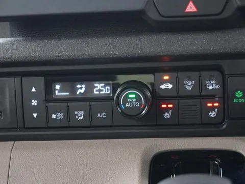 Honda N-BOX Joy