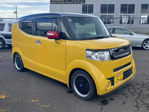 Honda N-BOX Slash