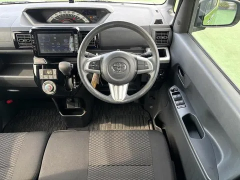 Toyota Pixis Mega