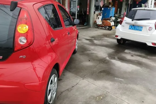 BYD F0
