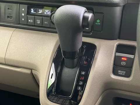 Honda N-BOX Joy