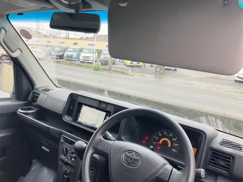 Toyota Pixis Van