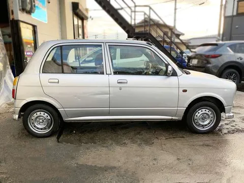 Daihatsu Mira Gino