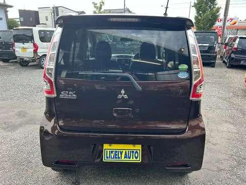 Mitsubishi eK Custom