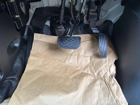 Nissan Clipper Van
